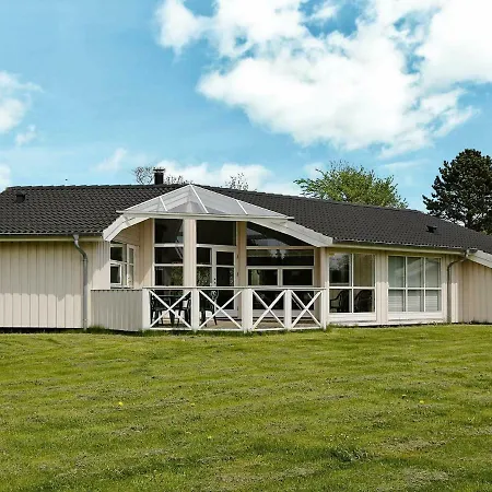 8 Person In Gilleleje